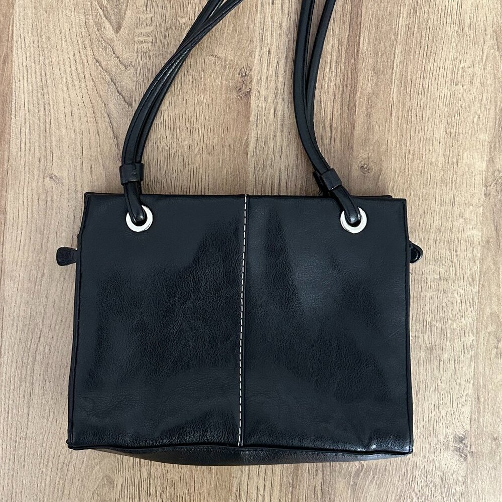 Vintage Black Leather Shoulder Bag – Like New! 🖤